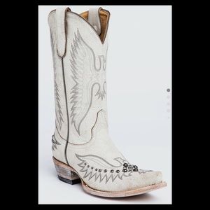 Trouble White Western boots-Snip toe